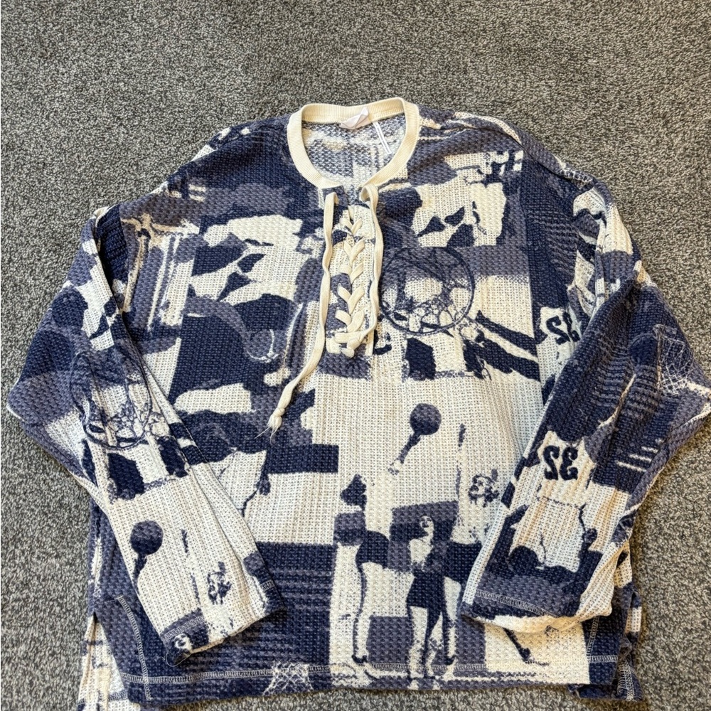 Graphic Knit Henley in Blue and Cream